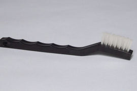 PLASTIC HANDLE NYLON TOOTH BRUSH DETAIL